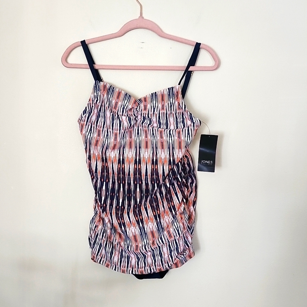 Jones New York one piece swim suit with dress skirt attached, ruched bust, Sz 10